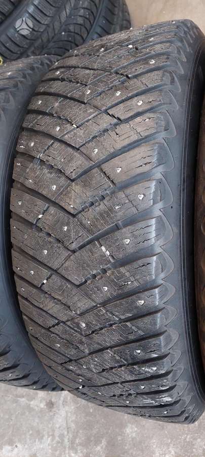 Goodyear, winter 245/65 R17