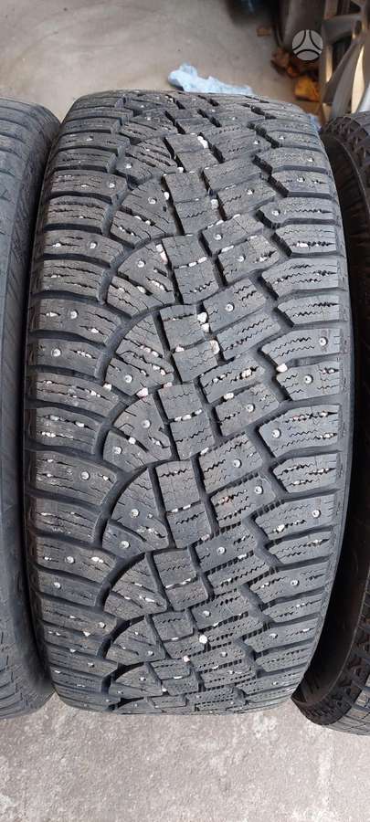 Continental, зимние 235/45 R18