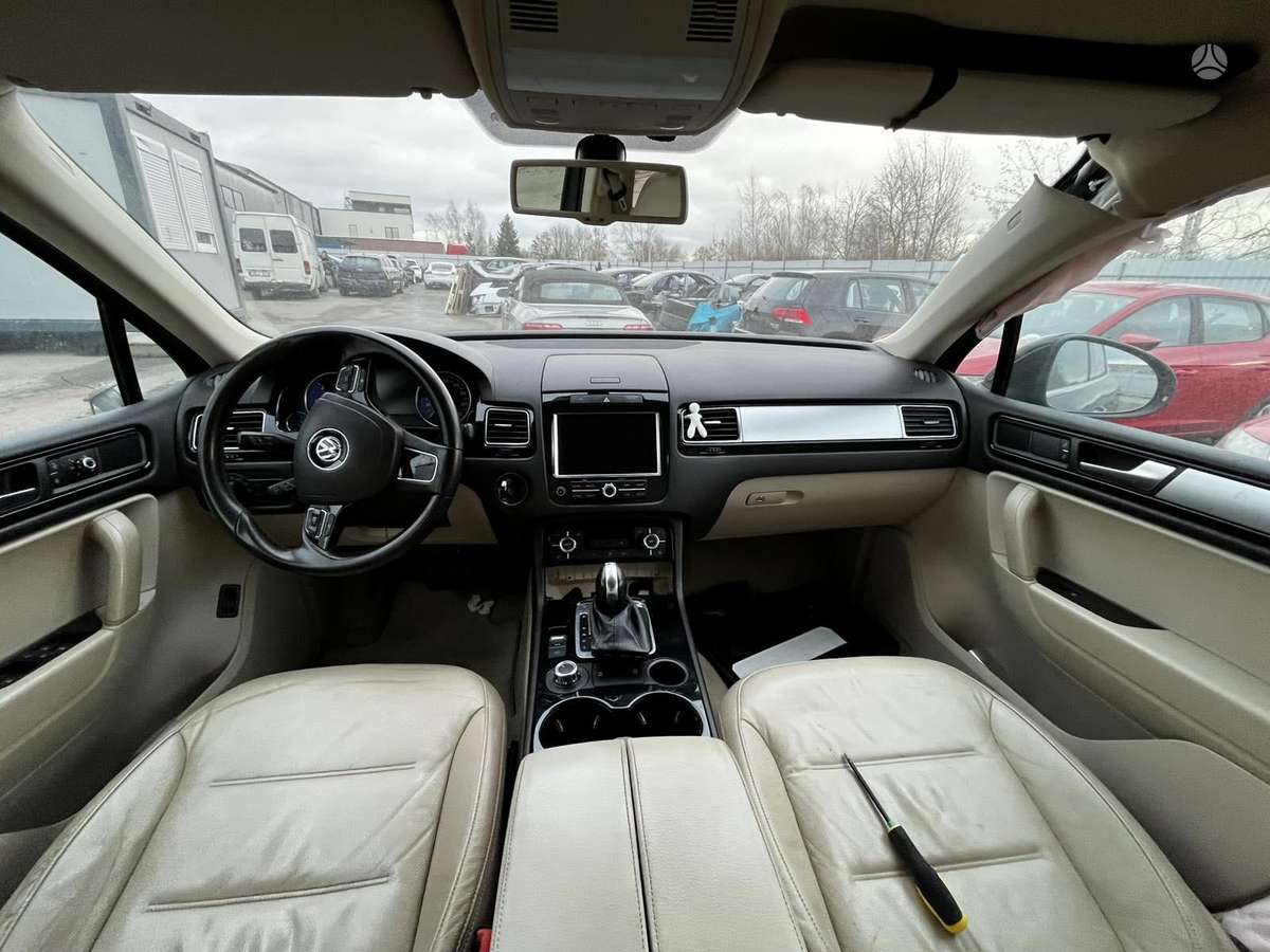 Volkswagen Touareg Lc9x