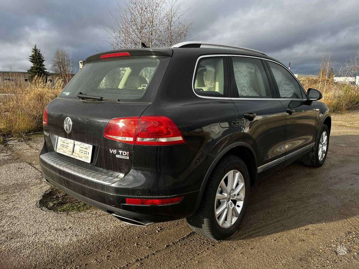 Volkswagen Touareg Lc9x