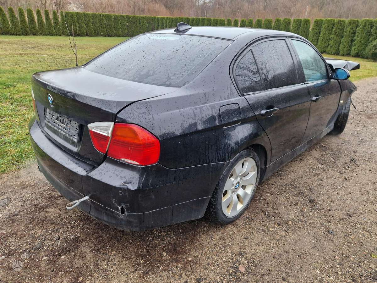 BMW 325