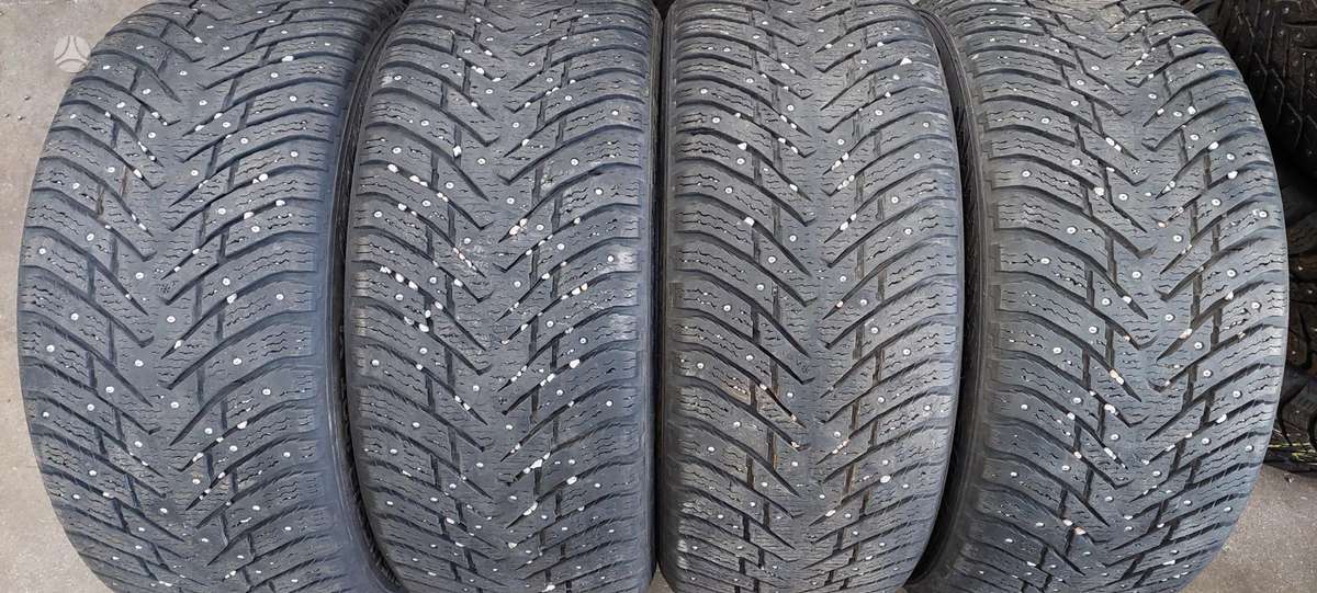 Nokian, žieminės 245/45 R18