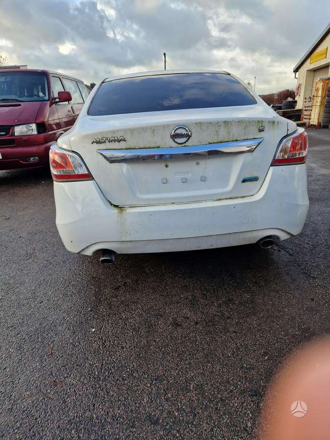 Nissan Altima