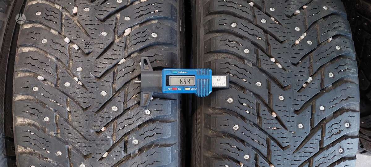 Nokian, žieminės 215/65 R16