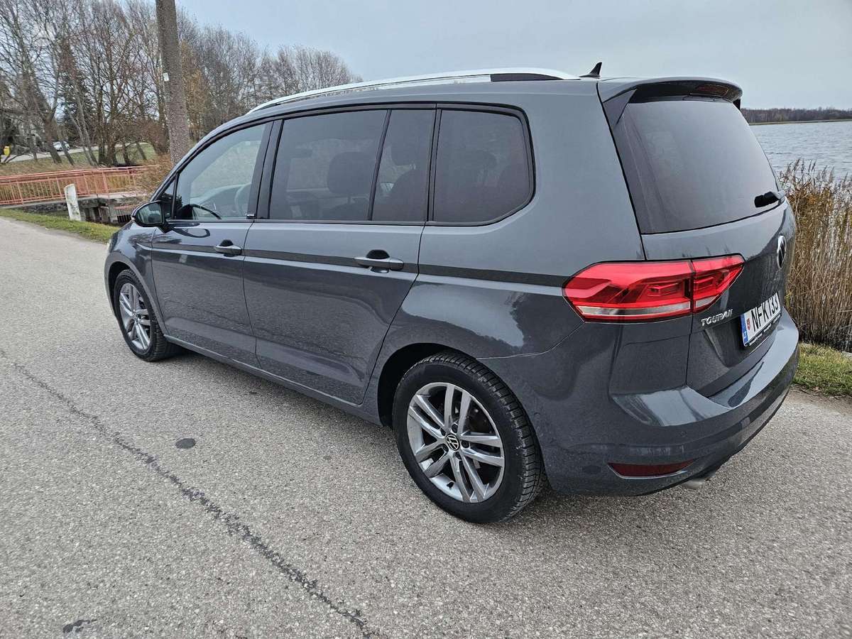 Volkswagen Touran, 2.0 l., Минивэн