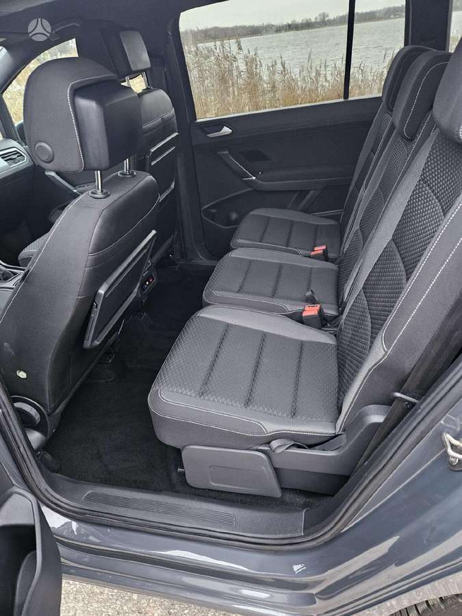 Volkswagen Touran, 2.0 l., Минивэн