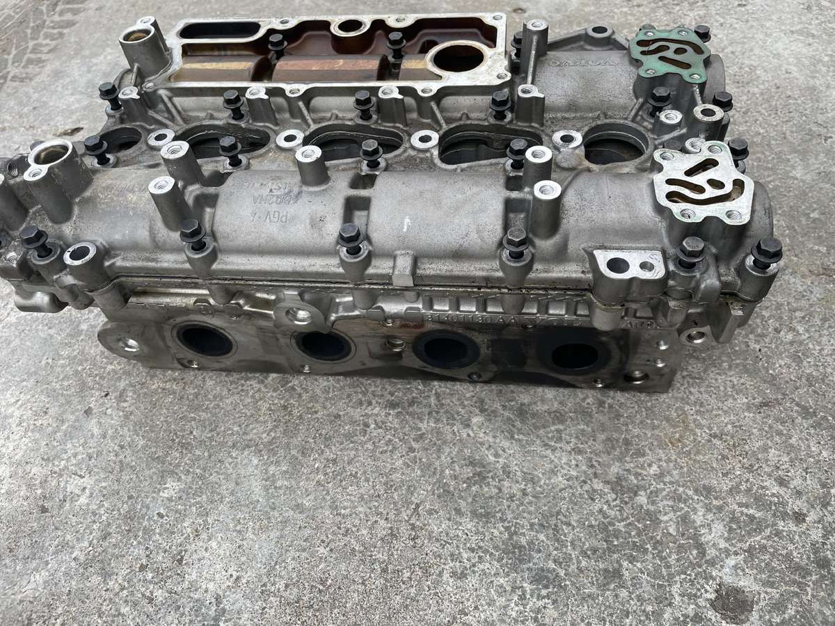 Volvo XC60 cylinder head