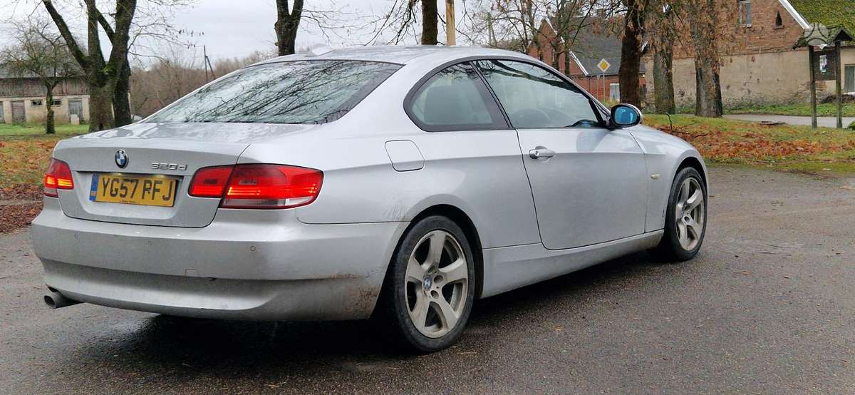 BMW 320, 2.0 l., coupe