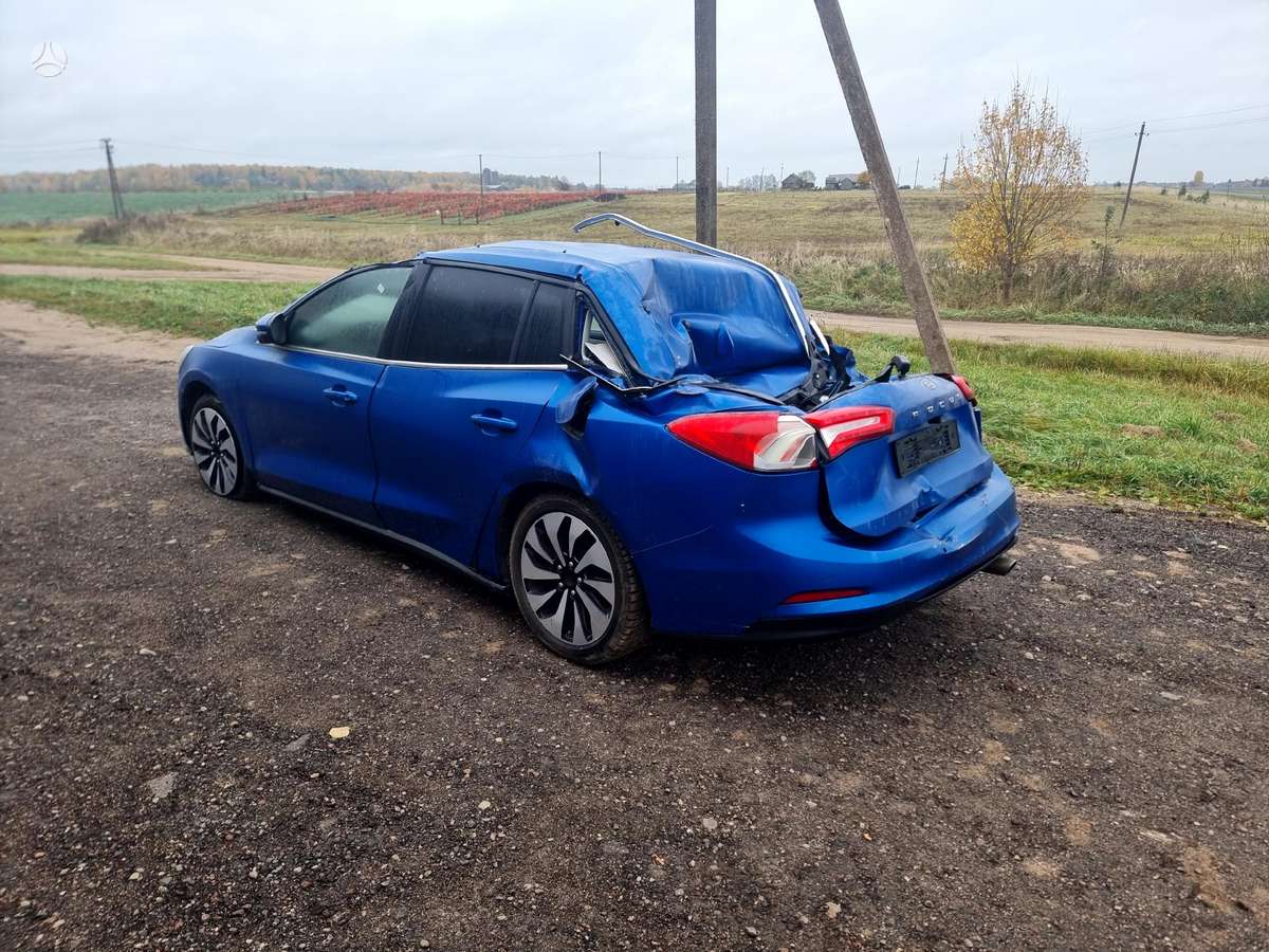 Ford Focus по частям