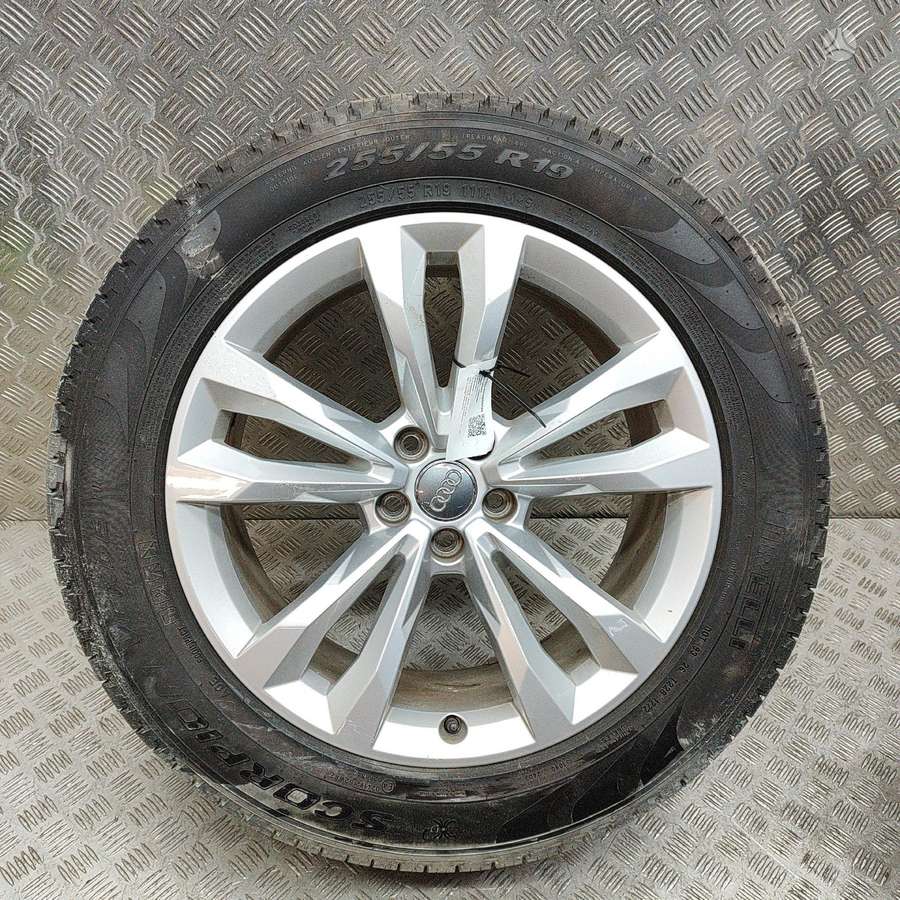 Audi Q7, light alloy, R19