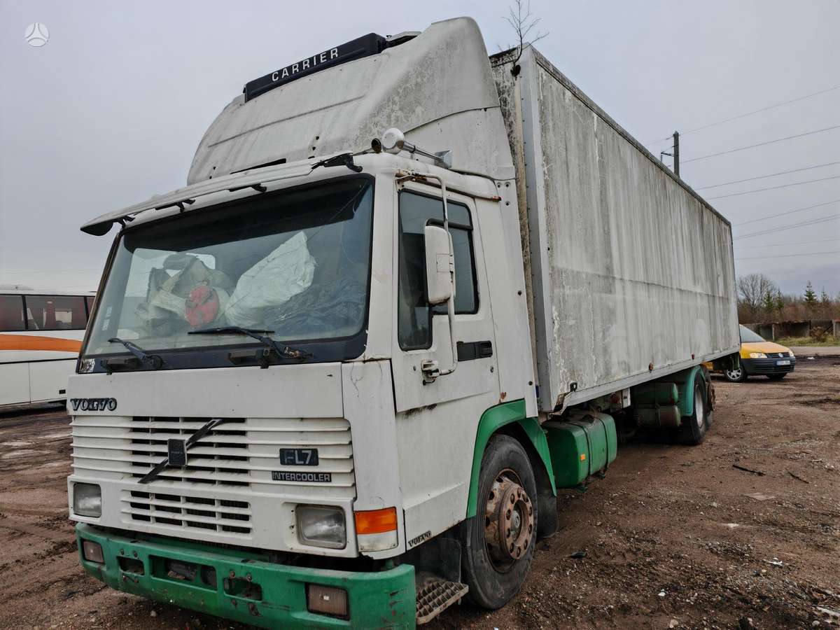 Volvo FL7, sunkvežimiai