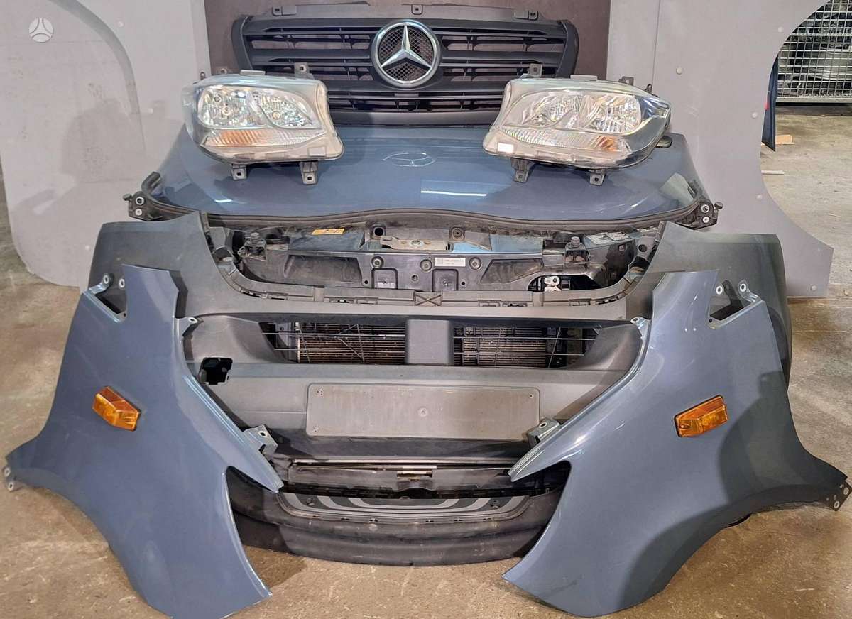 Mercedes-Benz Sprinter детали кузова