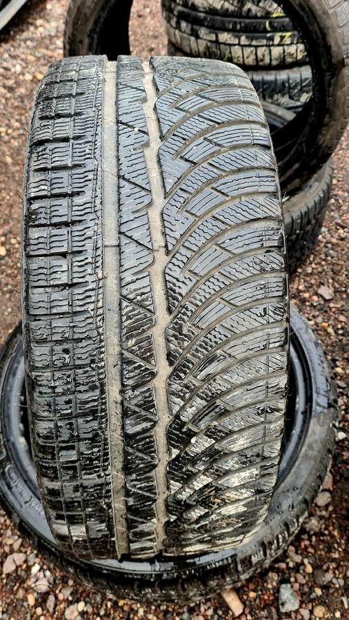 Michelin, žieminės 235/35 R20