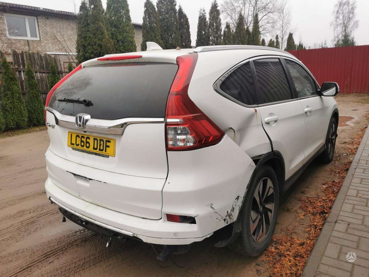 Honda CR-V rezerves daļās