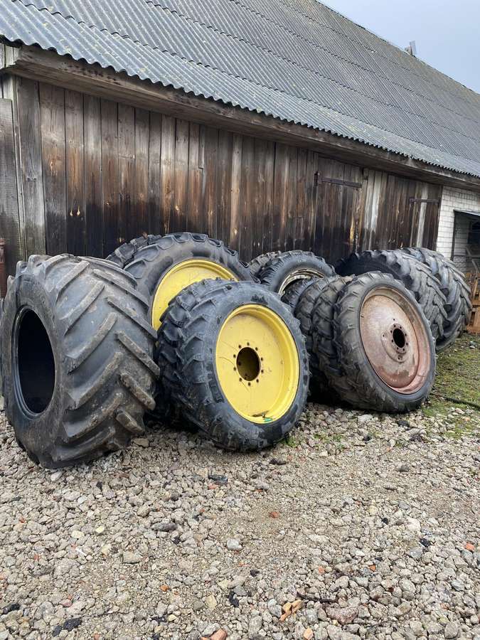 BKT Ž.Ū Devėtos padangos, ratai