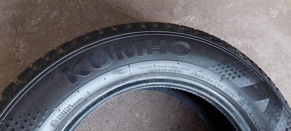 Kumho, žieminės 225/60 R16
