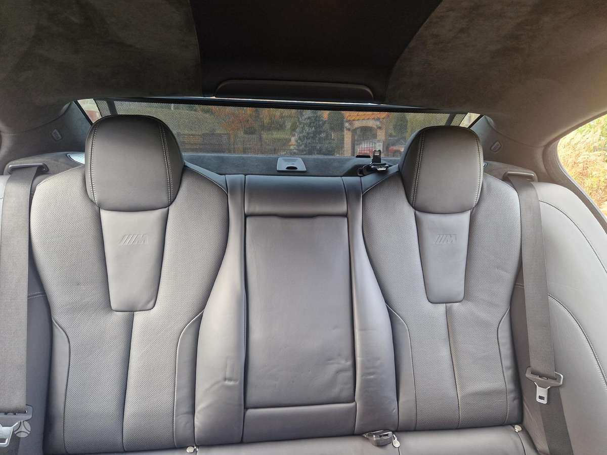 BMW M6, saloon / sedan