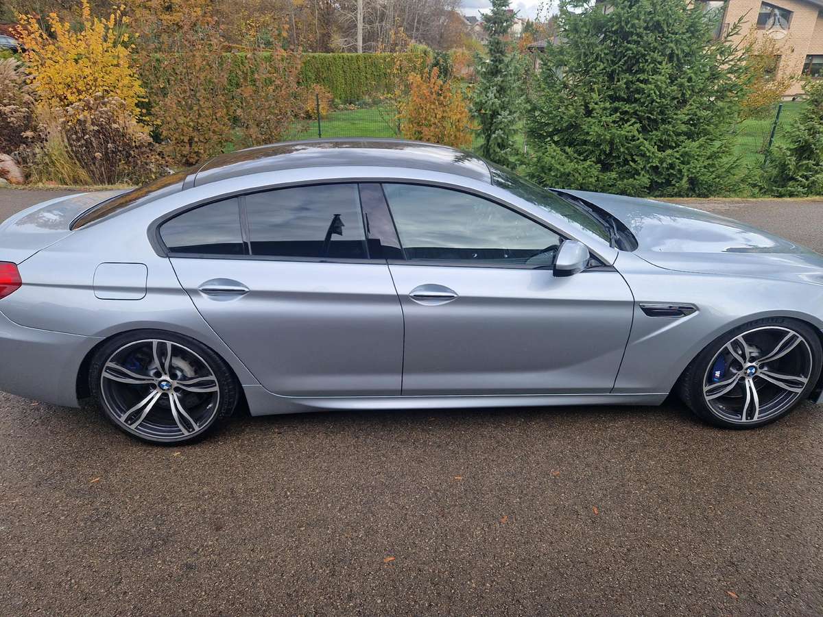BMW M6, Седан