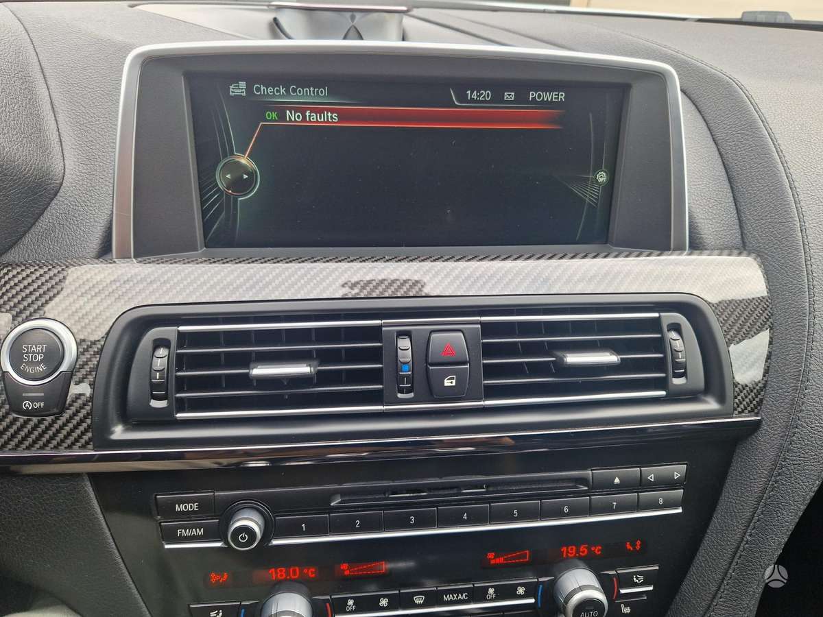 BMW M6, Седан