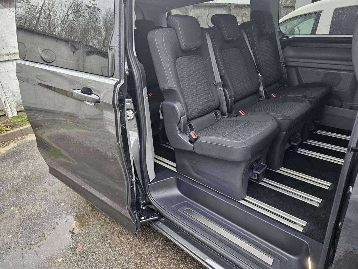 Ford Transit Custom, keleivinis mikroautobusas