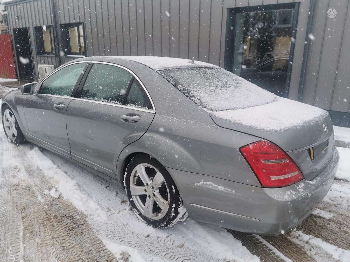 Mercedes-Benz S350 dalimis
