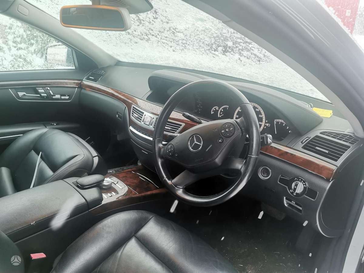 Mercedes-Benz S350 dalimis
