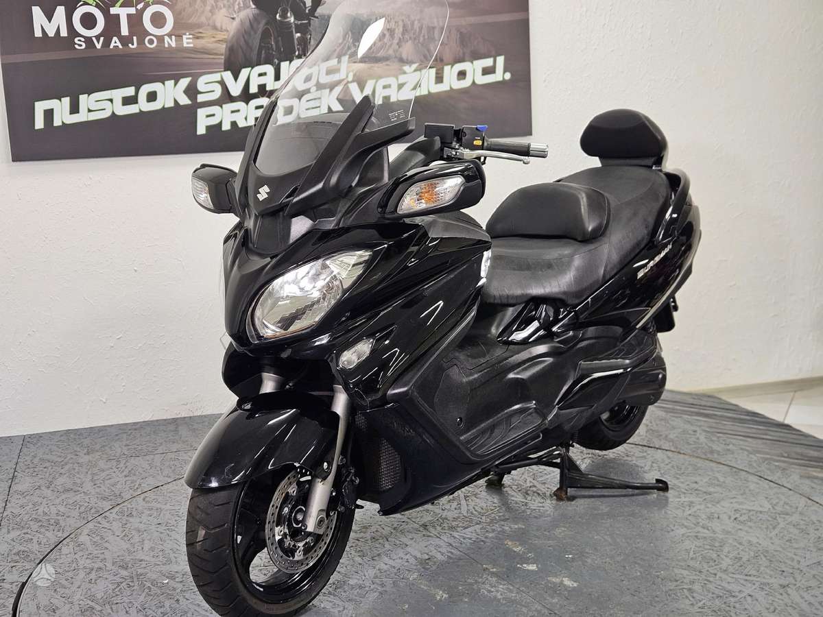Suzuki Burgman 650cc, scooters / mopeds