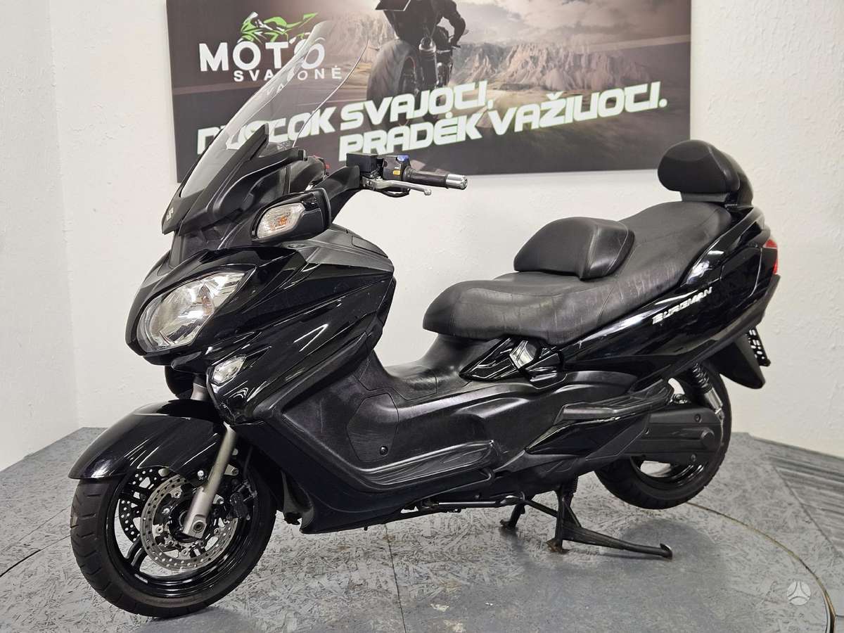 Suzuki Burgman 650cc, scooters / mopeds
