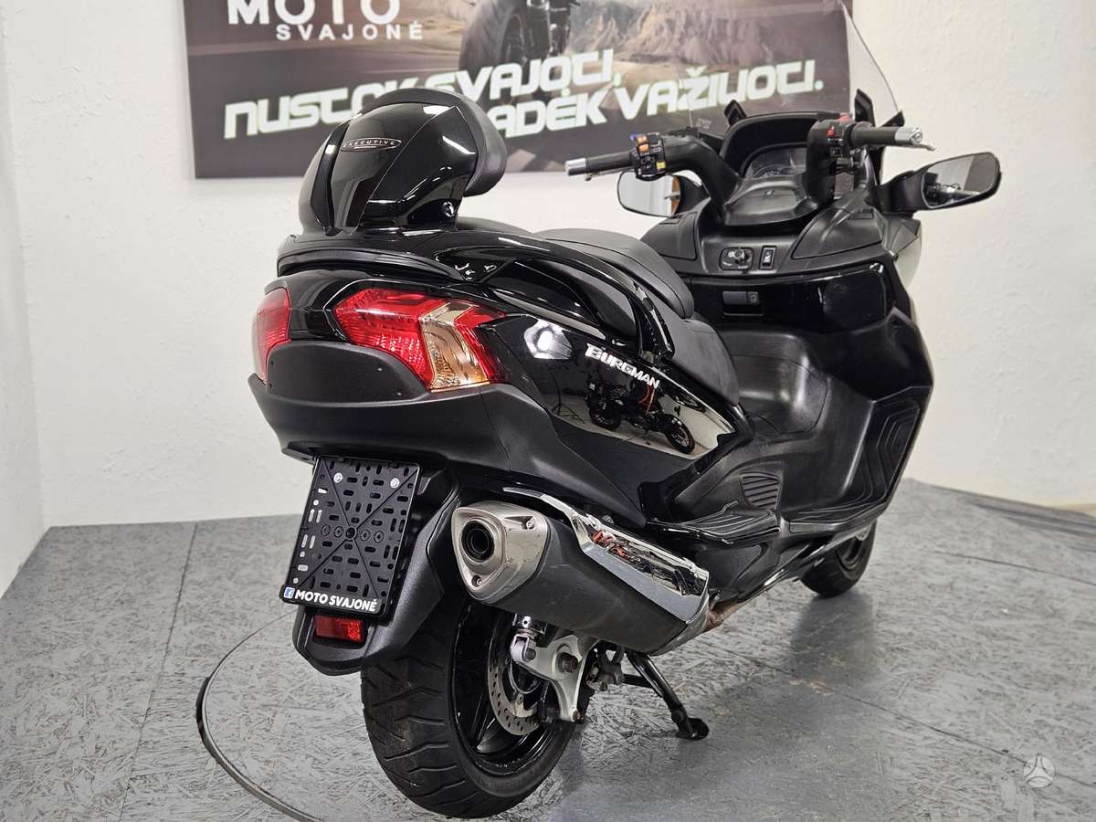 Suzuki Burgman 650cc, scooters / mopeds