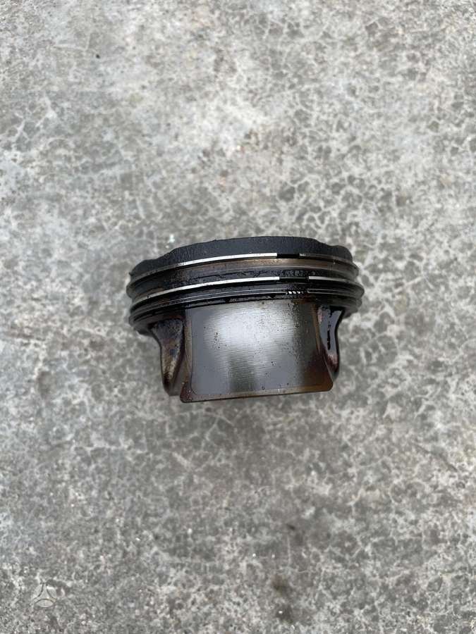 Volvo XC90 engine parts