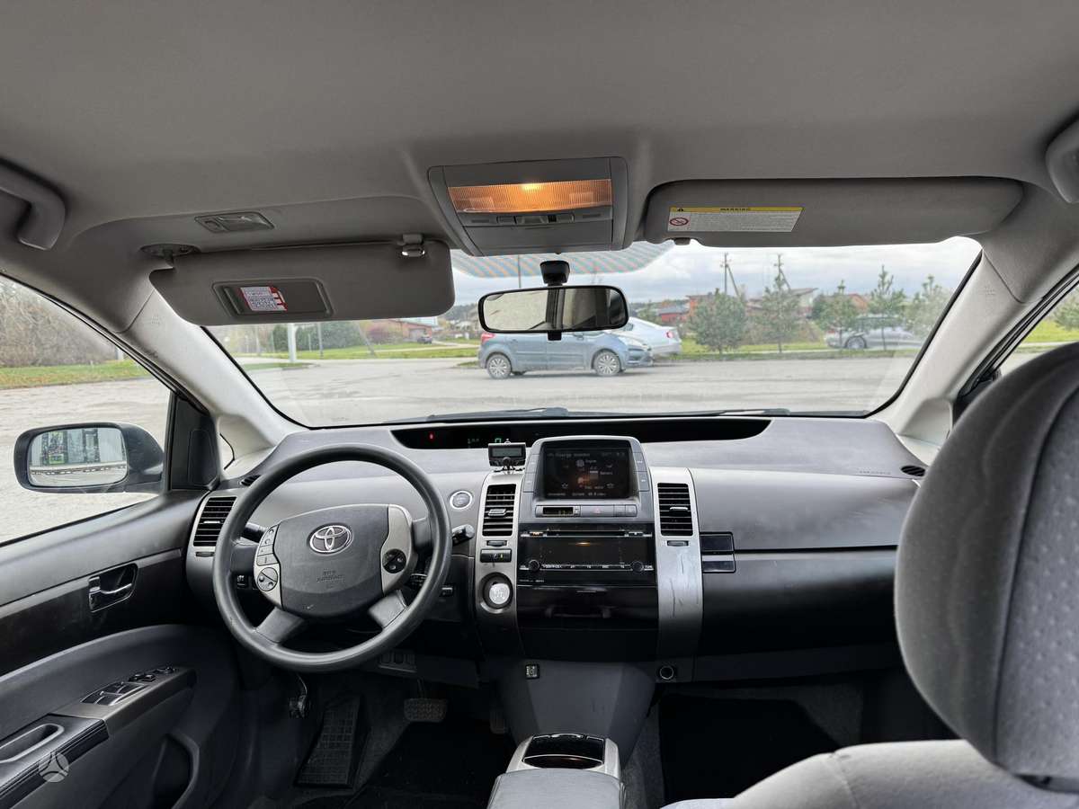 Toyota Prius, 1.5 l., Хэтчбек