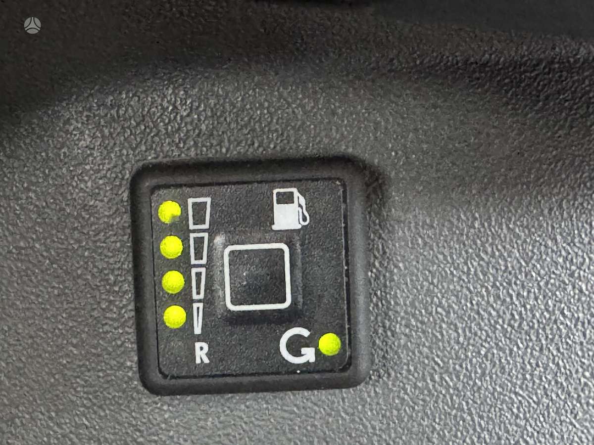 Toyota Prius, 1.5 l., Хэтчбек