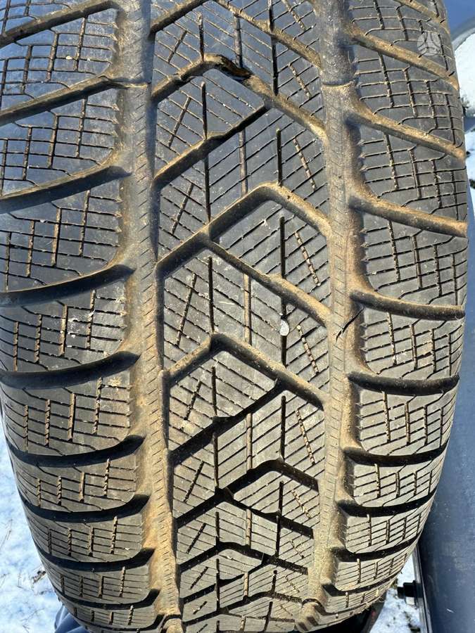 Pirelli Scorpion, зимние 235/65 R17