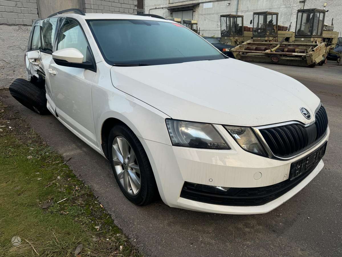 Skoda Octavia rezerves daļās. Dalimis