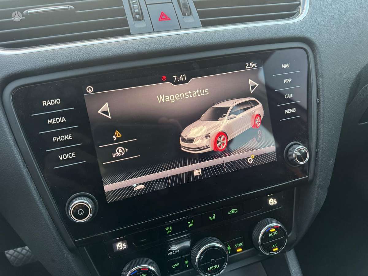 Skoda Octavia rezerves daļās. Dalimis