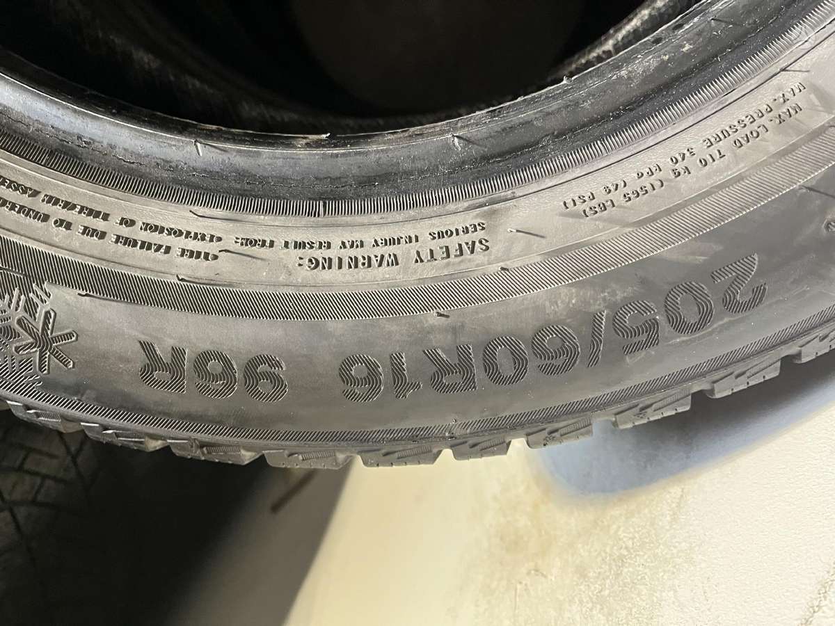 Triangle Snowlink, всесезонные 205/60 R16