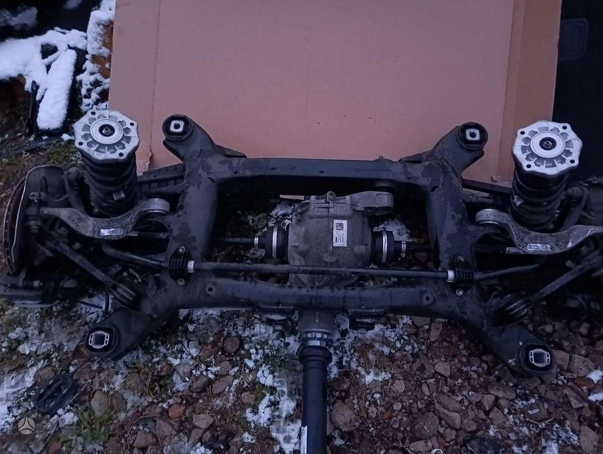 BMW X3 hood (front, rear)