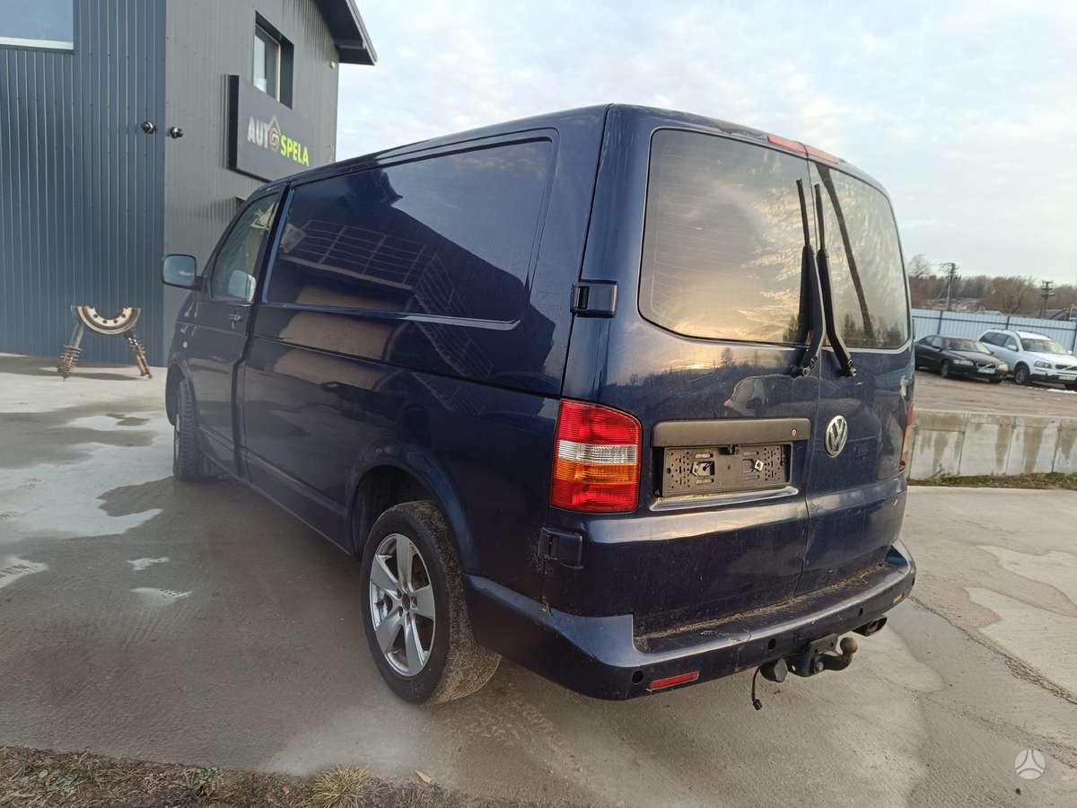Volkswagen Transporter, preču