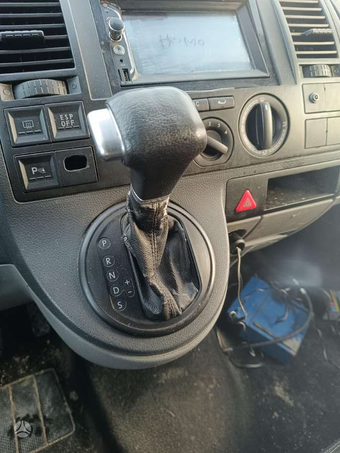 Volkswagen Transporter, preču