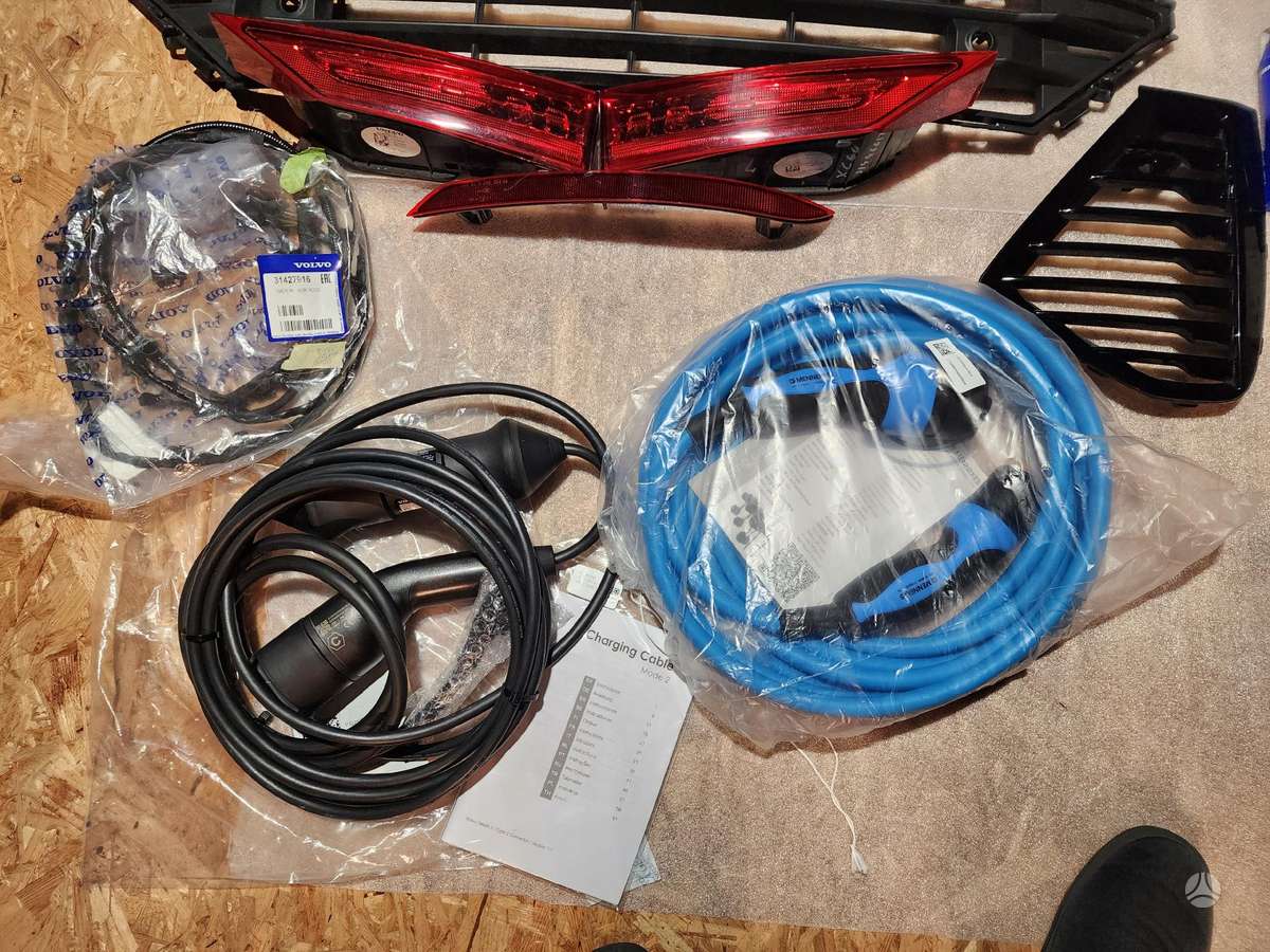 Volvo XC60, 32286570, mirrors, lights, front grill