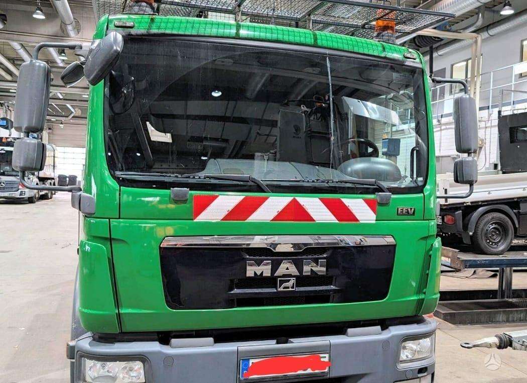 MAN TGL, boom lift