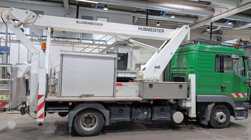 MAN TGL, boom lift