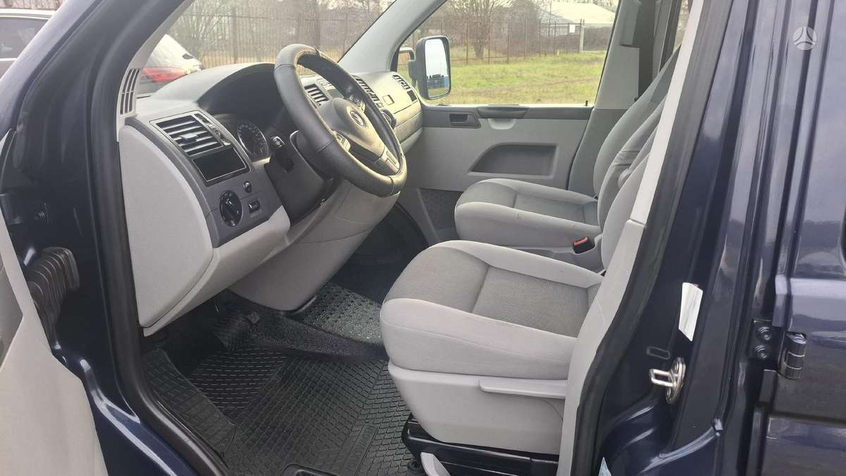 Volkswagen Transporter, cargo van