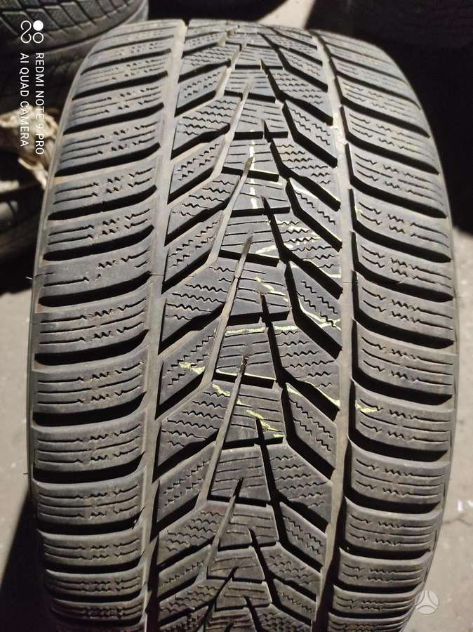 Dunlop Ziemines,Universalios, всесезонные 235/35 R19