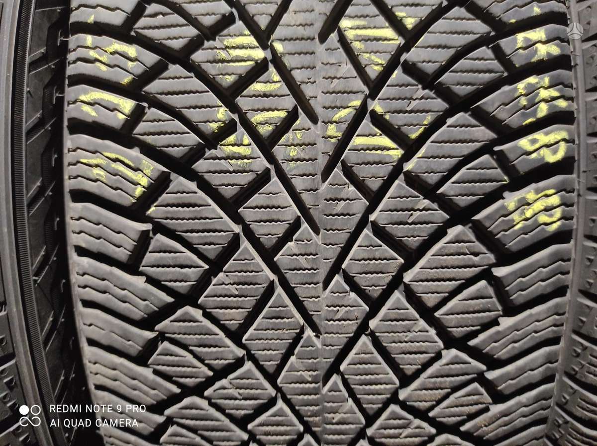Pirelli, зимние 225/50 R18