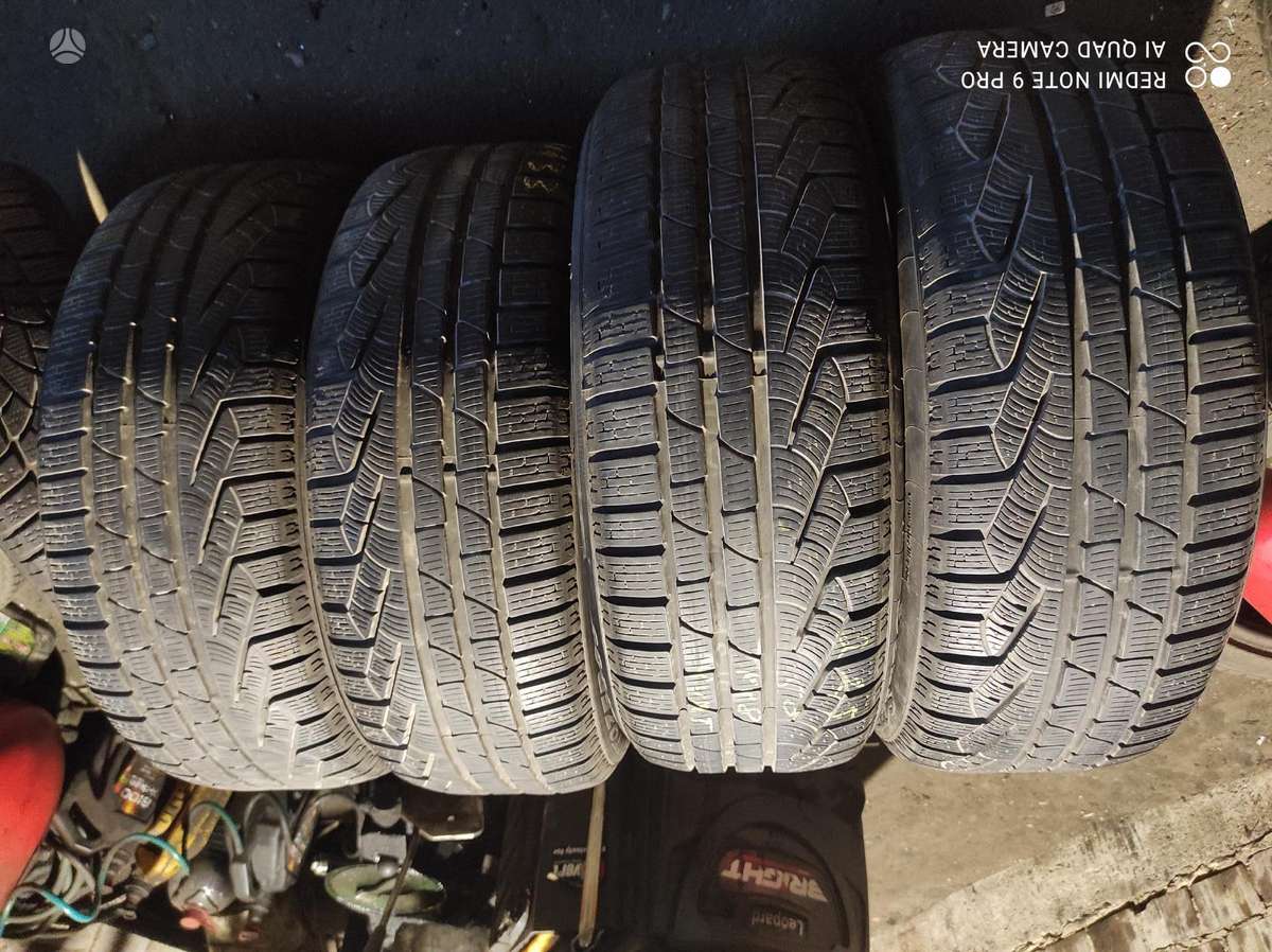 Pirelli, зимние 225/50 R18