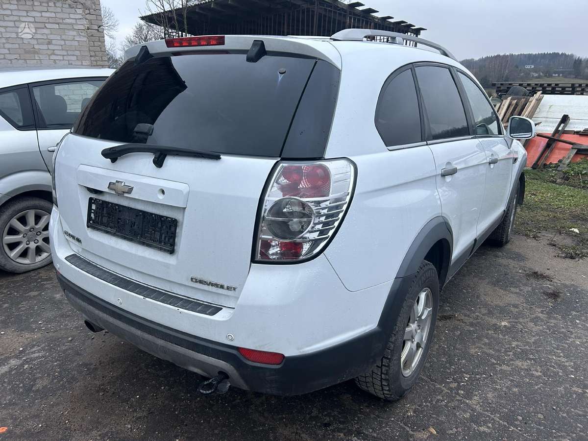 Chevrolet Captiva Dalis pristatome