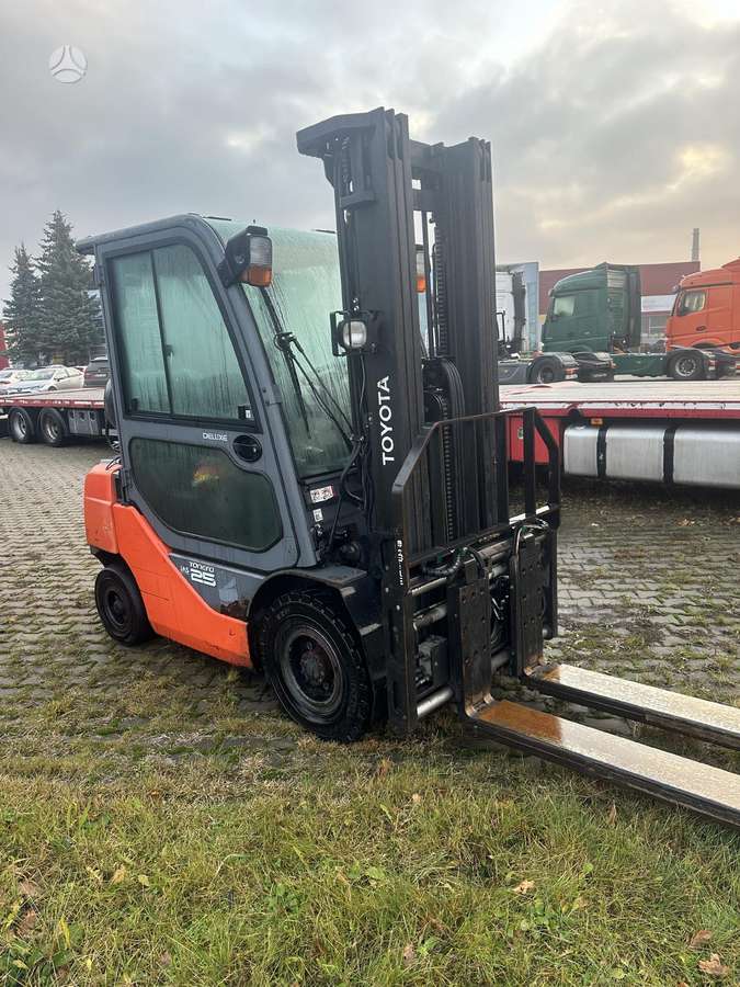Toyota 8FGF25, forklifts