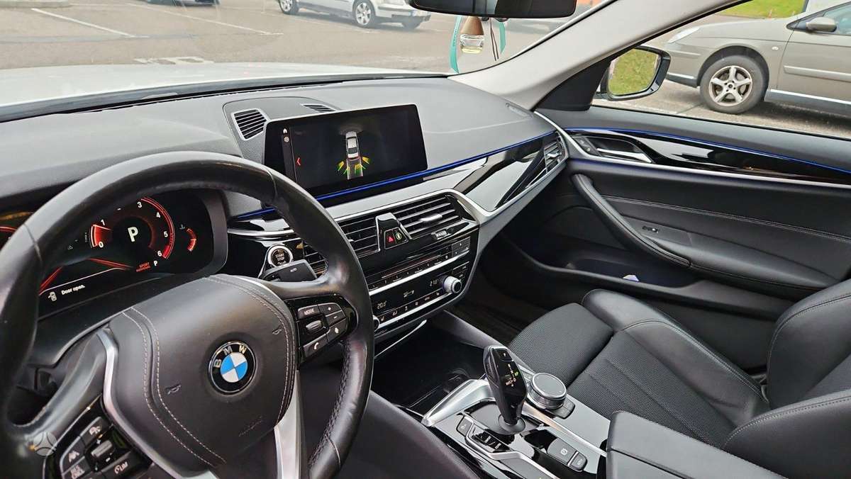 BMW 525, 2.0 l., Седан