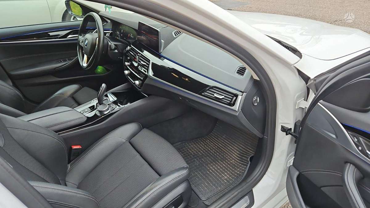 BMW 525, 2.0 l., Седан